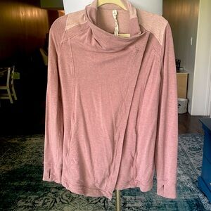 Lululemon Size 8 Sweater